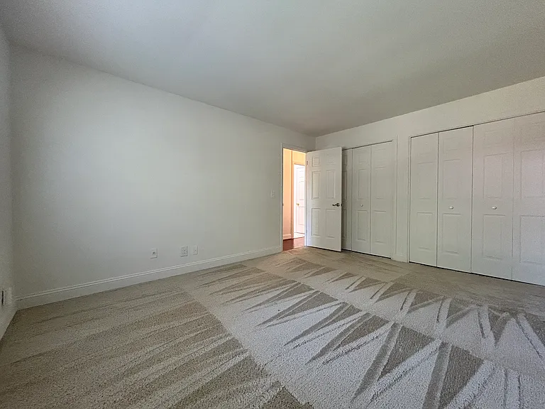 228 Crocker Dr #F — Photo 25