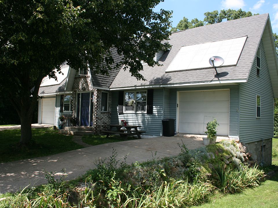 1st image of 208 Riverview Dr