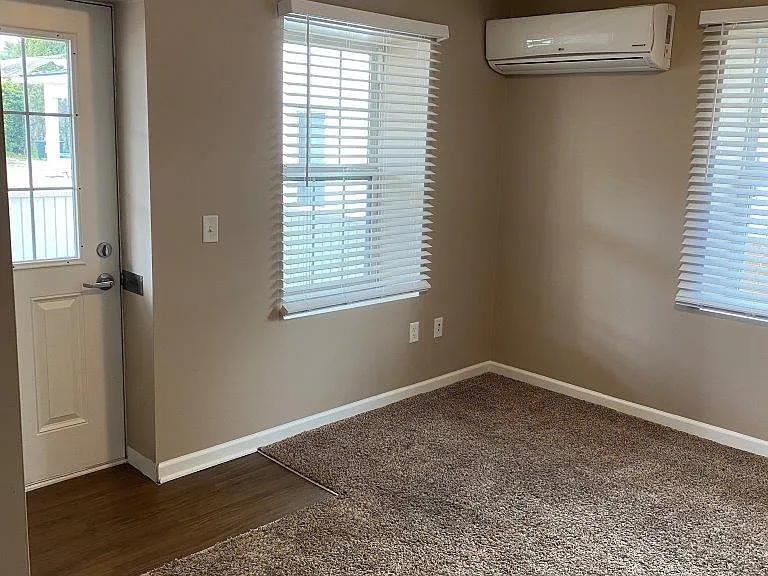 210 Butler Ave NW #201 — Photo 2