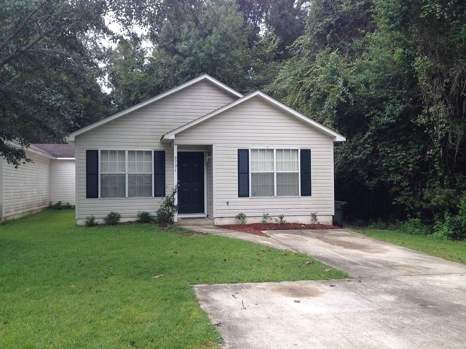 1st image of 2701 Oak Park Ct