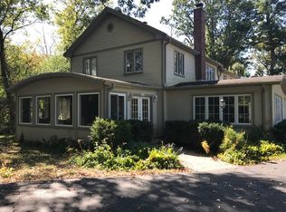 650 S Waukegan Rd, Lake Forest, IL 60045