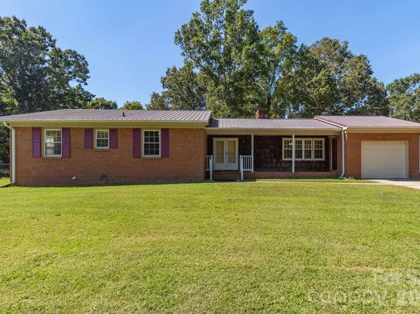 115 Monroe Dr, Lexington, NC 27295
