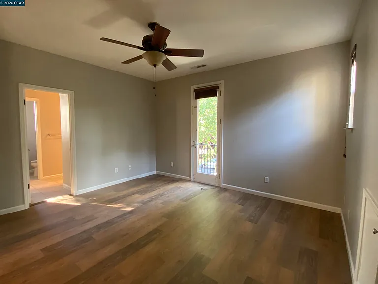 2409 Maidenhair Way — Photo 18