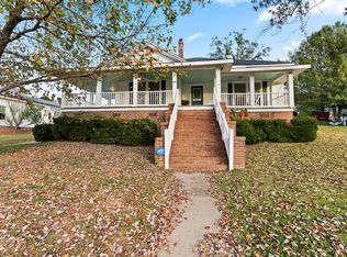 40 Smith St, Ware Shoals, SC 29692