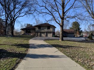 5021 Ashworth Rd, West Des Moines, IA 50266