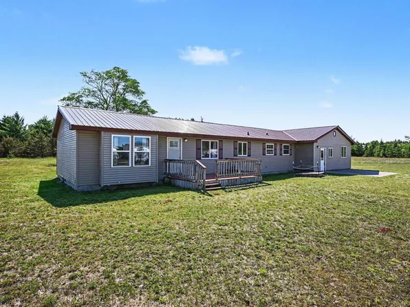 5156 Kellie Trl, Mesick, MI 49668