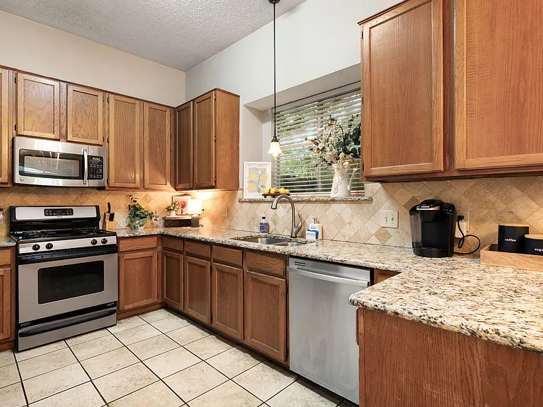 4143 Norway Ln — Photo 30