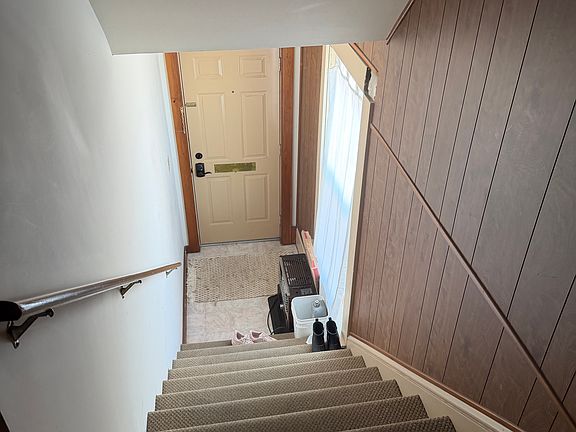 4th image of 218 E Main St Unit 2
