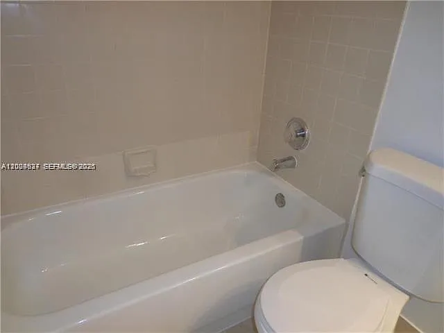 5200 NW 31st Ave #214 — Photo 6