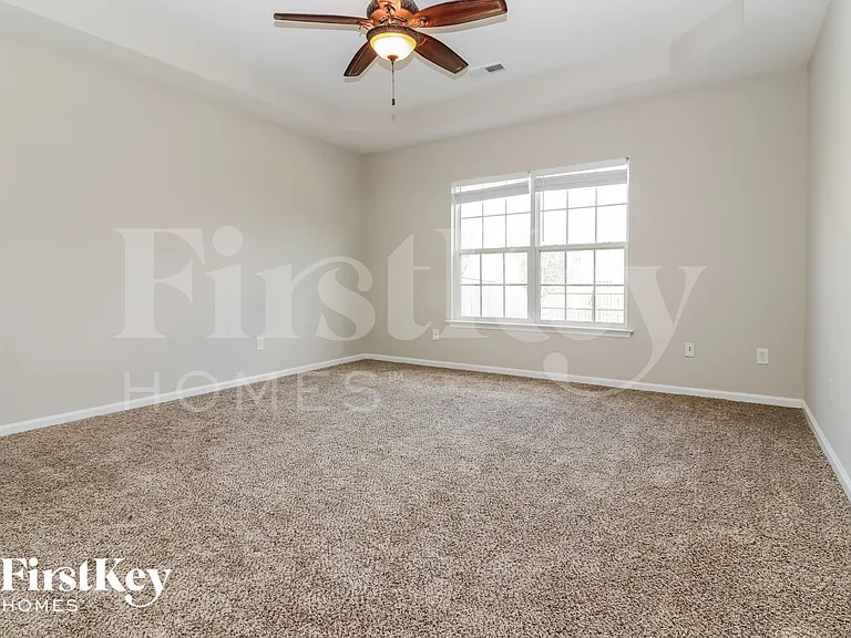 223 Silk Oak Dr — Photo 8