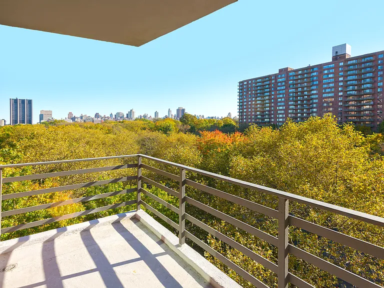 392 Central Park W #8P — Photo 4