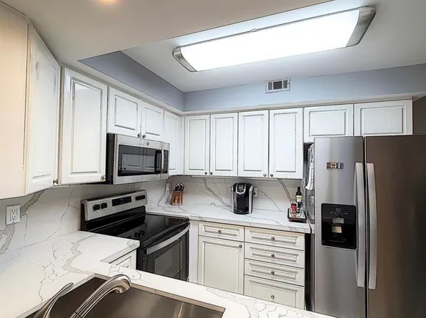 1301 River Reach Drive #111, Fort Lauderdale, FL 33315