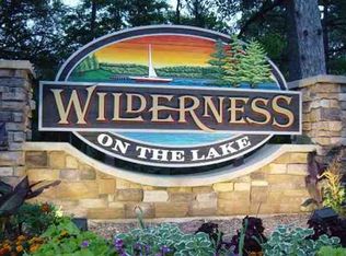 350 E Hiawatha Dr #327, Wisconsin Dells, WI 53965