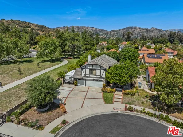 23717 Blythe St, Canoga Park, CA 91304