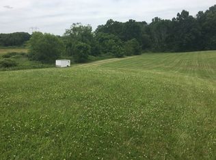 261 Center Rd, New Franklin, OH 44319