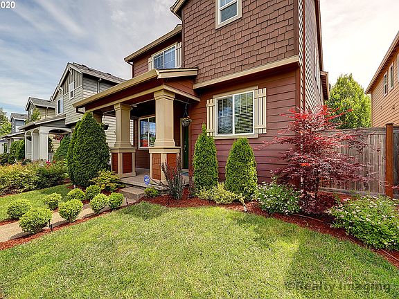 3rd image of 265 NE Idyl Way