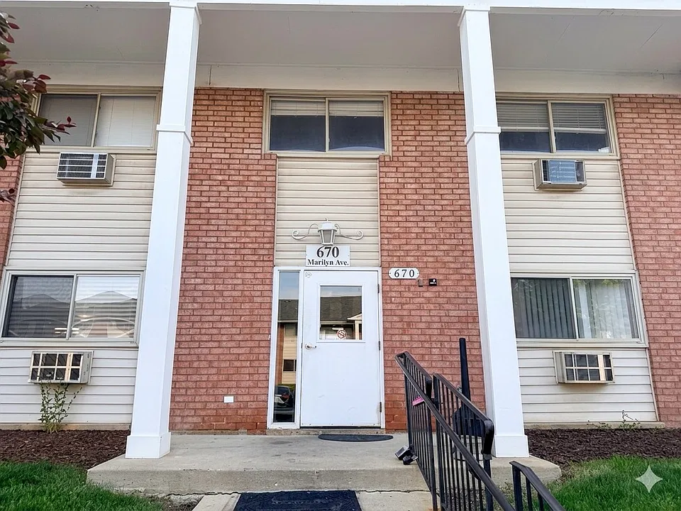 670 Marilyn Ave #203