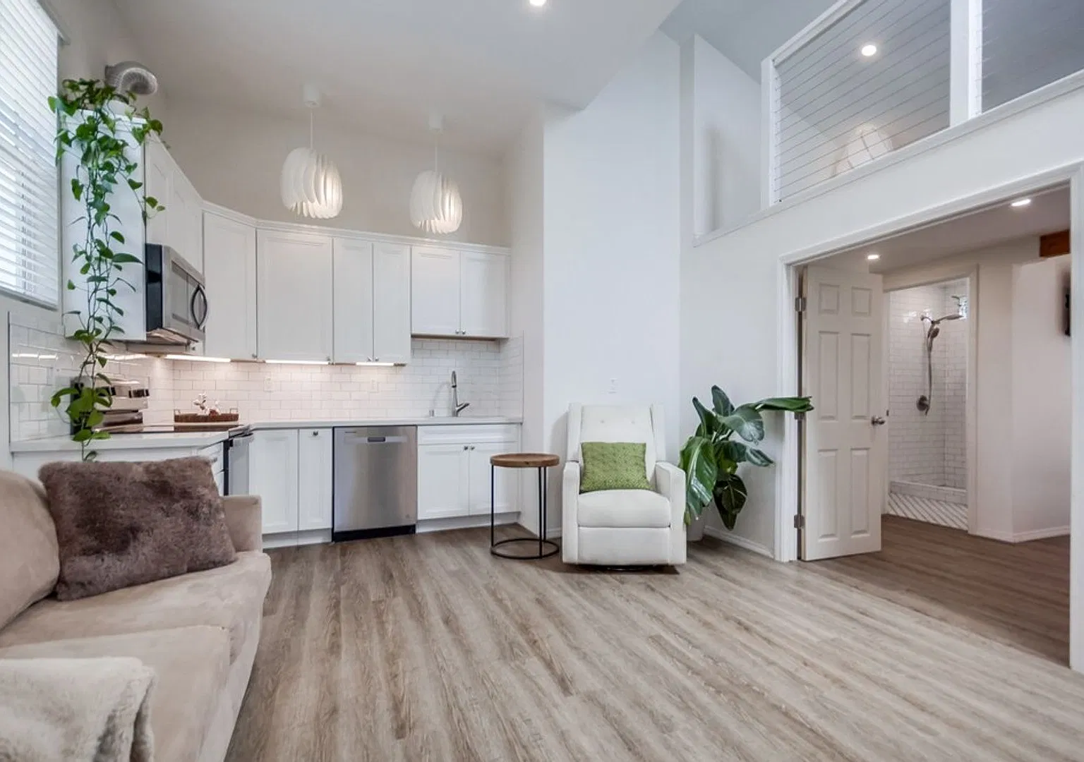 Mohawk Street Duplex — Photo 2