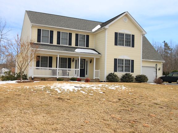 2nd image of 250 Arrowhead Ln