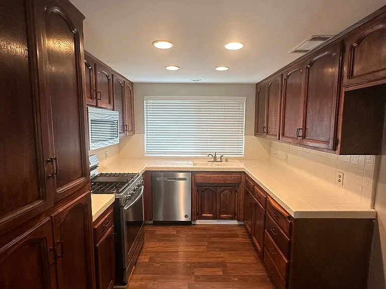 3116 W La Vida Ave — Photo 5