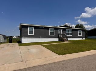 11821 Northern Shrs, Holland, MI 49424