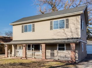 8334 45th St, Lyons, IL 60534