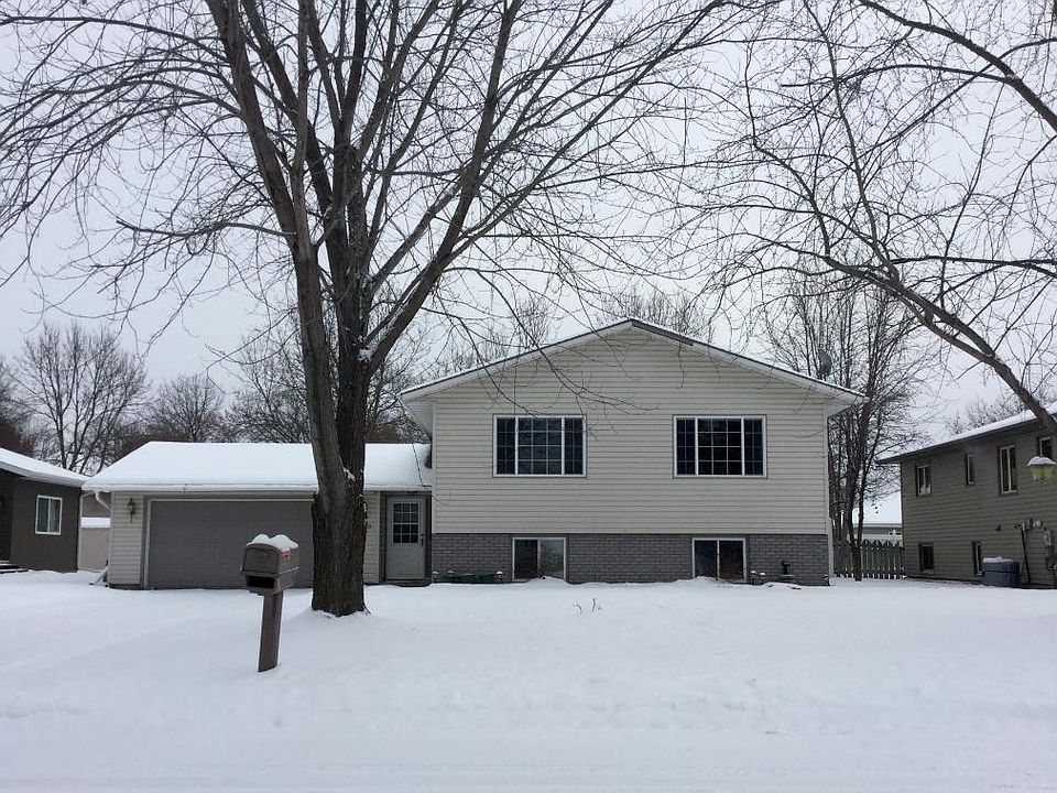 1st image of 468 Kirkwall Dr