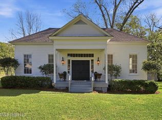 321 Raymond St, Terry, MS 39170