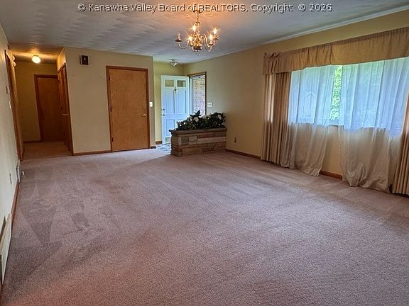 5th image of 3956 Indian Creek Rd