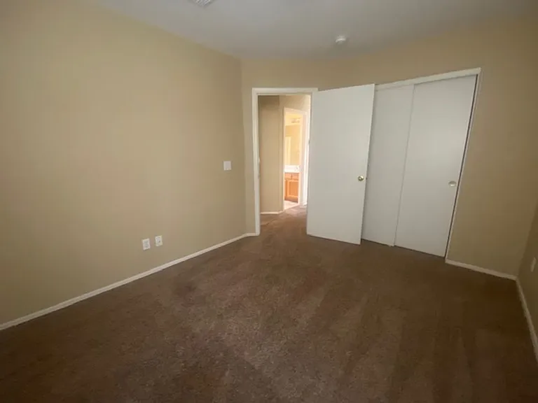 10050 E Carmel Ave — Photo 29