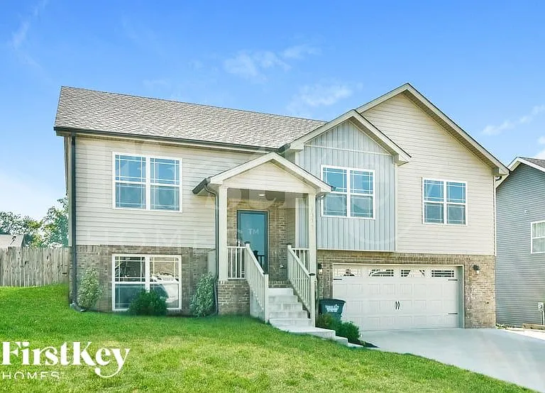 1337 Harmon Ln — Photo 2
