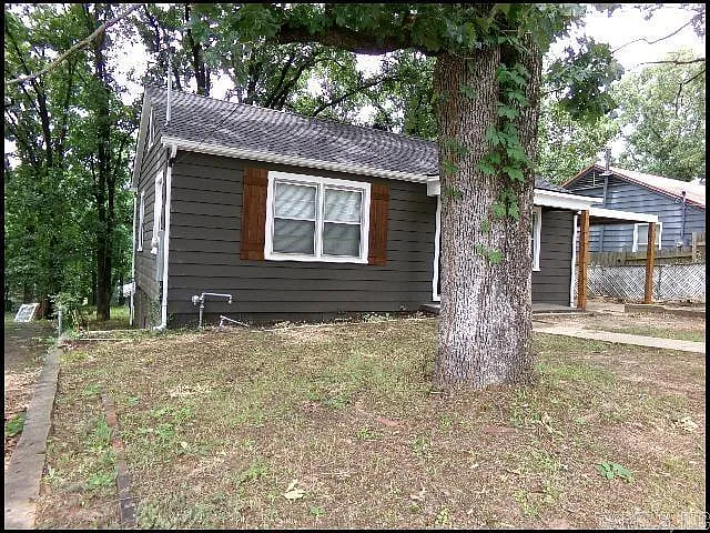 5311 Wood St — Photo 3