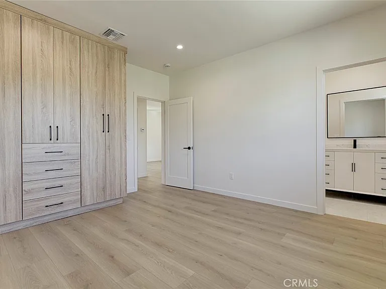 13502 Bessemer St — Photo 20