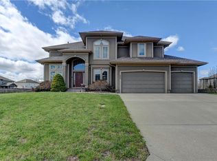 500 NE Woodpark Ln, Lees Summit, MO 64086