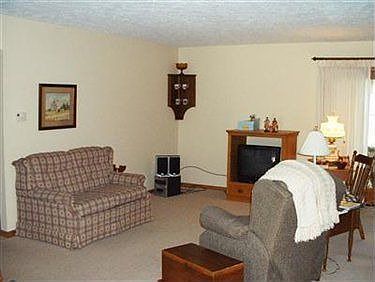 4th image of 262 Park Place Dr