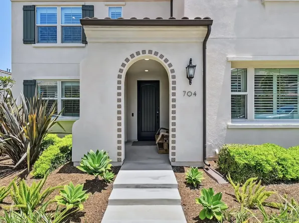 704 Merit Dr, San Marcos, CA 92078