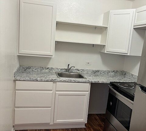 5th image of 3200 Lake Como Dr APT 104