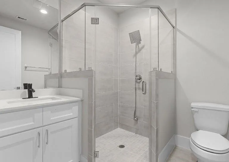 836 Fisher St #D — Photo 5