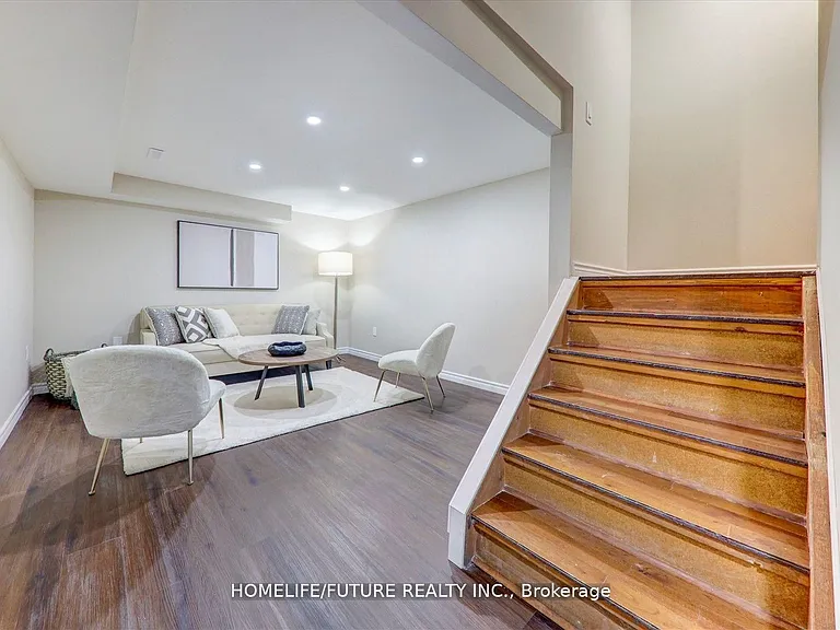 16 Barden Cres — Photo 16