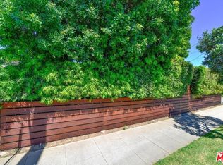 2707 11th St, Santa Monica, CA 90405