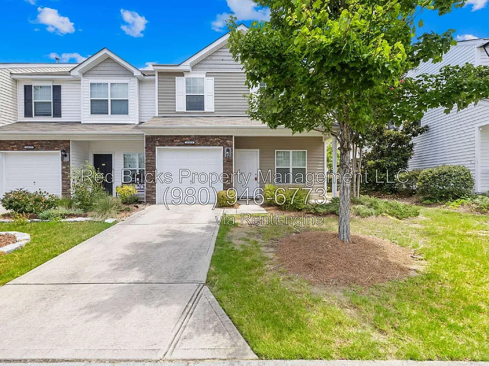 14054 Singleleaf Ln