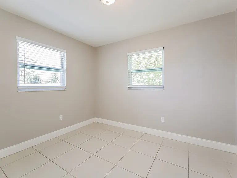 11 Kentucky Rd — Photo 15