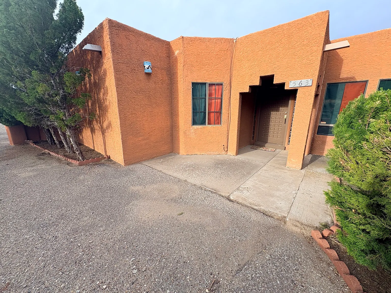 3 bed, 3709 sqft, $3,995 — Photo 3