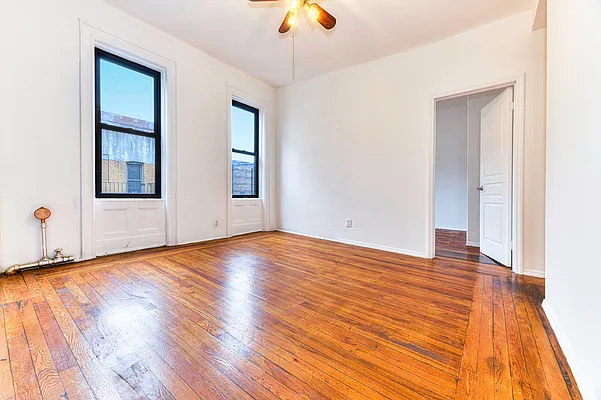 Rented by REAL New York | media 16