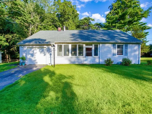 16 Martin Street, Pine Bush, NY 12566