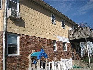 5th image of 1145 Park Ave