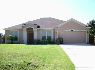 558 Firebrand St SW, Palm Bay, FL 32908