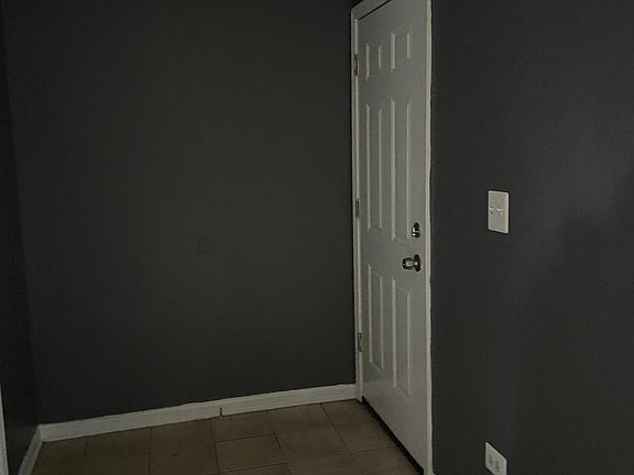 5th image of 10613 S Edbrooke Ave