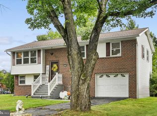 395 Marshall Dr, Orwigsburg, PA 17961