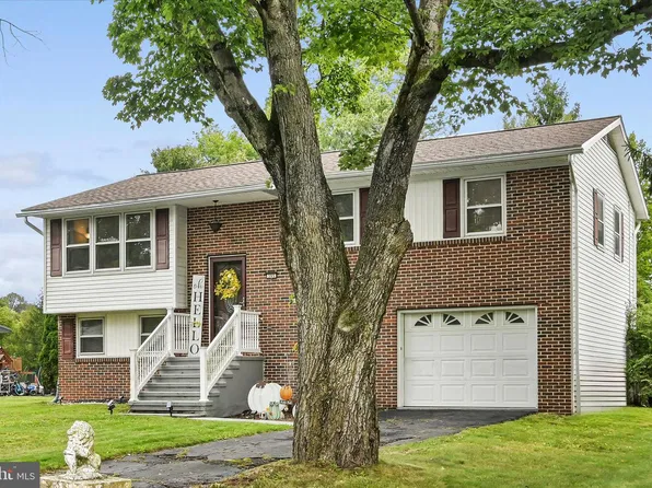 395 Marshall Dr, Orwigsburg, PA 17961